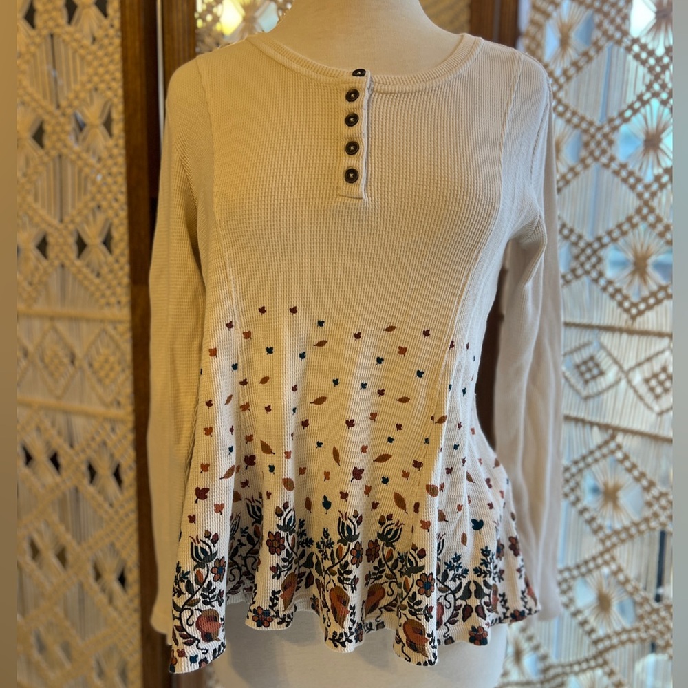 Sahalie Cream Fall Waffle Knit Long Sleeve Top